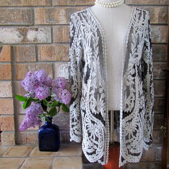 LACE JACKET, M, LONG BLACK & CREAM ELEGANT EVENING WRAP, SEMI-SHEER FANCY DESIGN - Picture 2 of 9